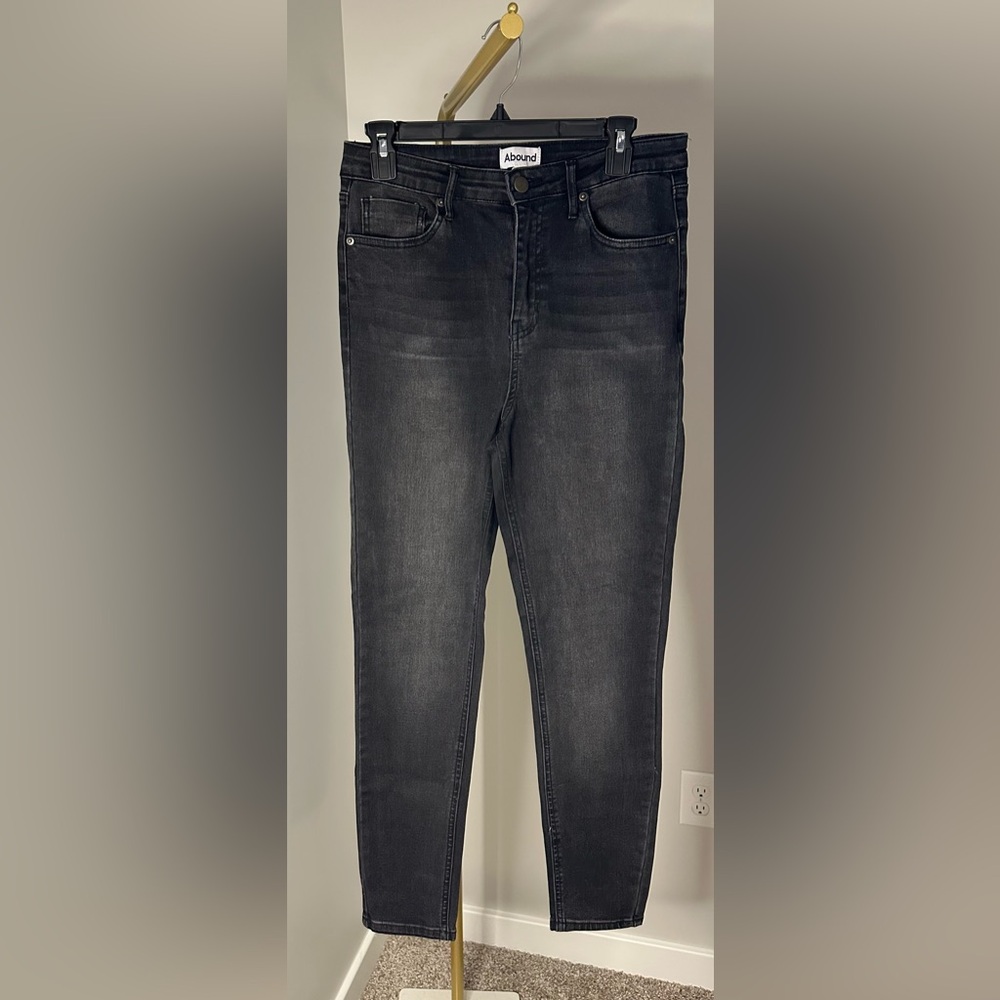 GUC! Abound High Waisted Straight Slim Leg Washed Black Jeans